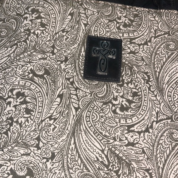 Women’s paisley print bag with cross - Picture 2 of 4